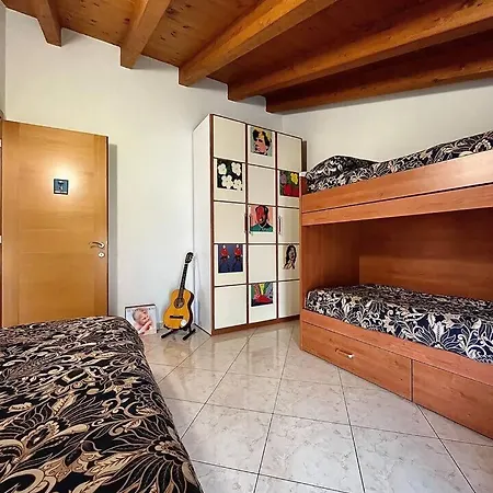 Appartement Art Music House 5 Minutes Walk Dongo