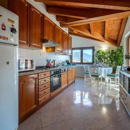 Art Music House 5 Minutes Walk *