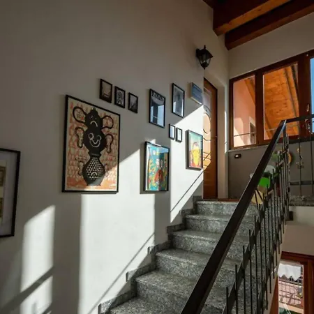 Apartment Art Music House 5 Minutes Walk