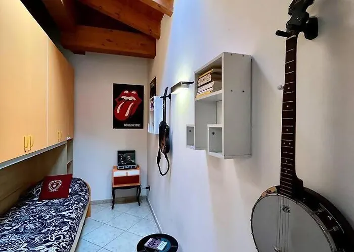 Lejlighed Art Music House 5 Minutes Walk Dongo
