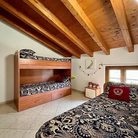 Art Music House 5 Minutes Walk Dongo